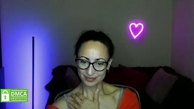 Arianasweety23 webcam