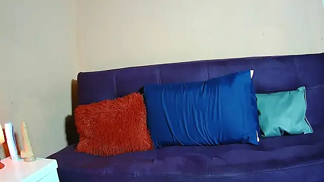 MissAsly webcam
