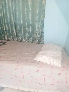 Naughtysexyass93 webcam