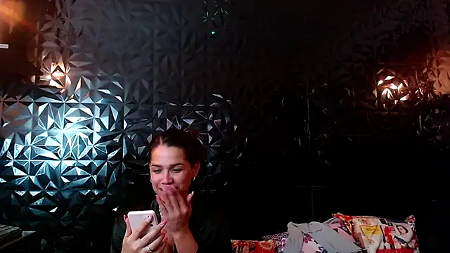 PINK__LOLA1 webcam
