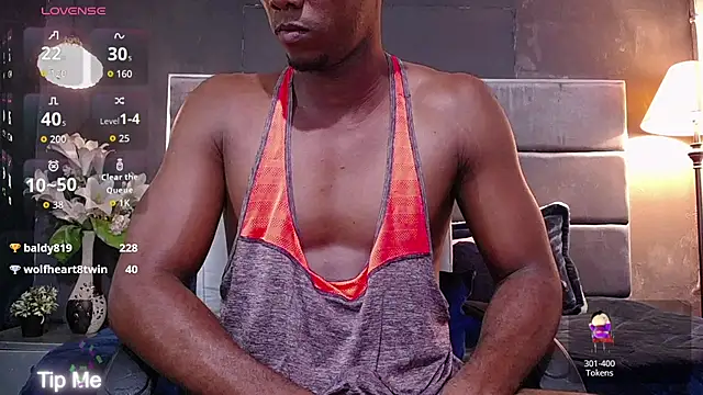 blackbignude webcam