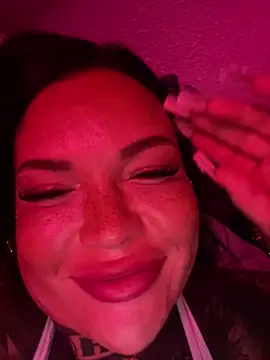 _MelinaCurves_ webcam