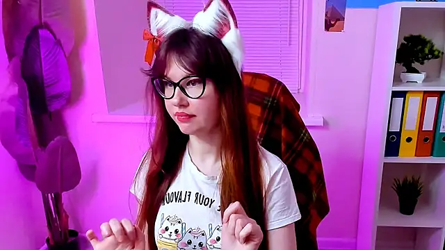 CarolGiggly webcam