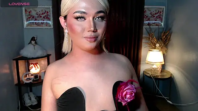 Kayiejuan_69 webcam