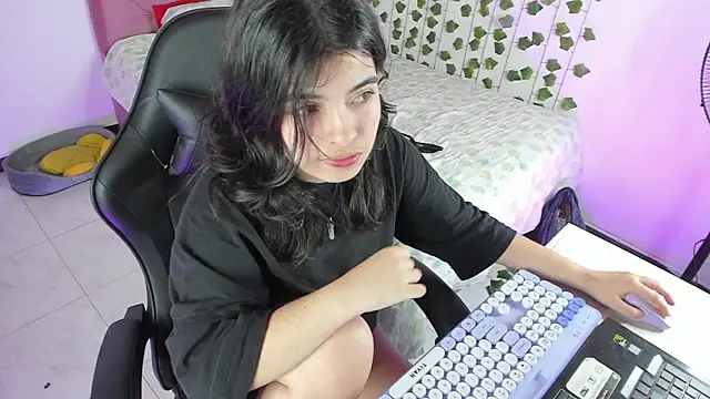 selina_lovers_ webcam