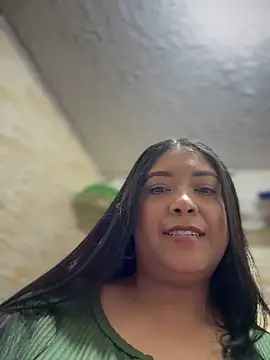 cami_ortiz__ webcam