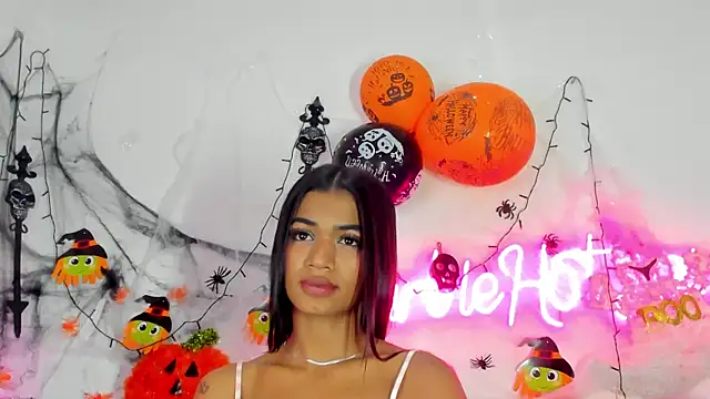 barbiehotlaura (F young) - 🥵🔥Glass Dildo For me 🔥🥵1tkns Hot