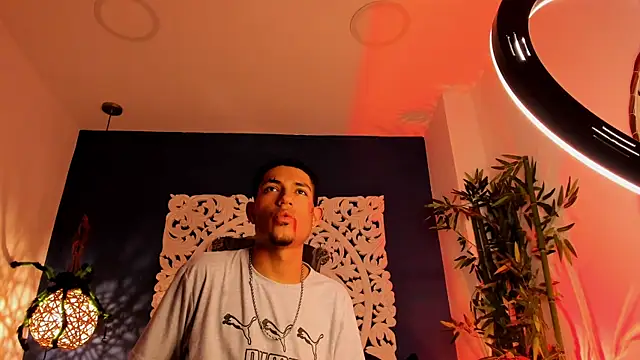 Adonis_WB webcam