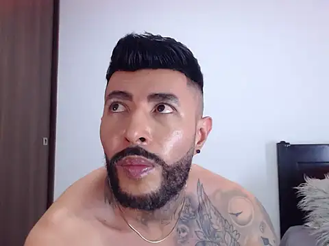 andrea_de_lucaa webcam