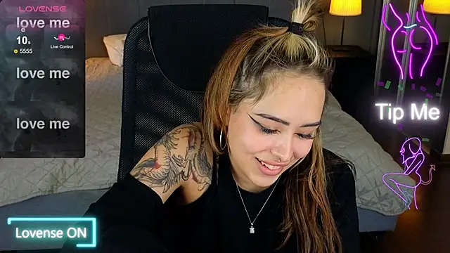baby__kim webcam