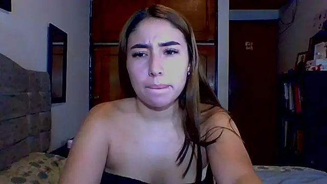 SweetMaddiee_ webcam