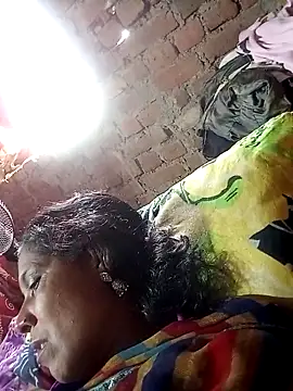 Savita992 webcam