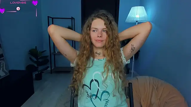 RayaNenlia webcam