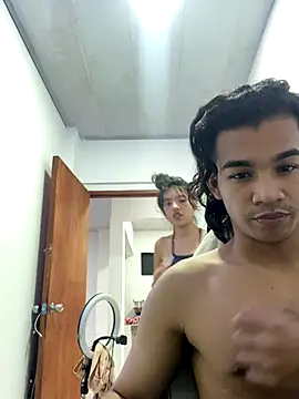 RoomExotic11 webcam