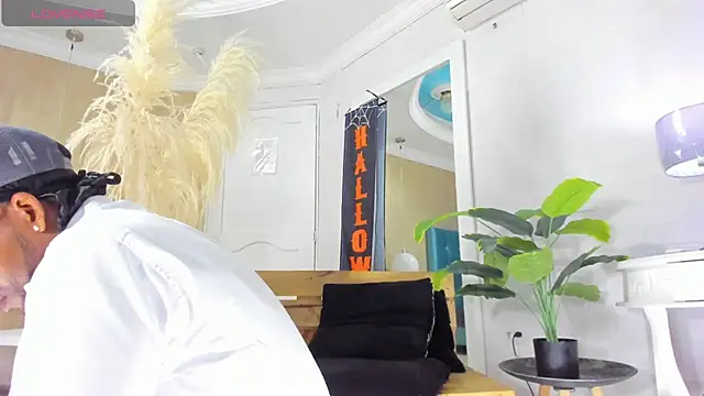 RicoBrown777_ webcam