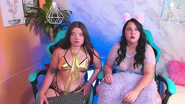 Lia_little18 webcam