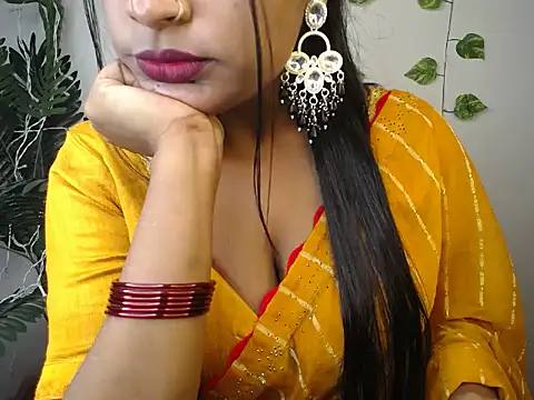 Naughtyy_stripgirl webcam