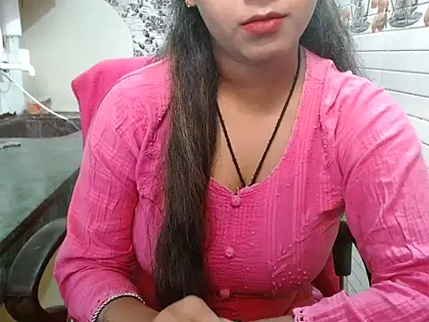 LovingPihu webcam