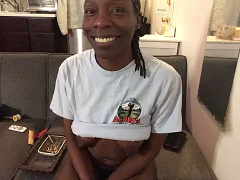 littyleesh1 webcam
