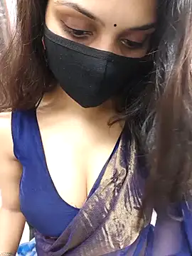 sexy-ashi (F young) - Fully nude , oil body 👅