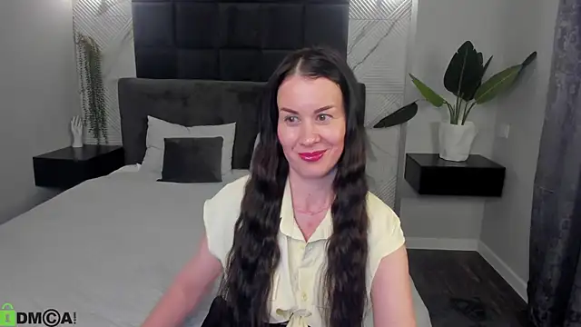 Stella_Leon