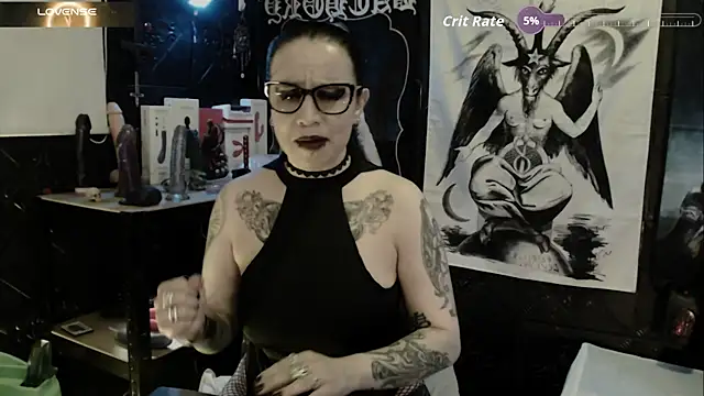 Evil_Queen_666 webcam