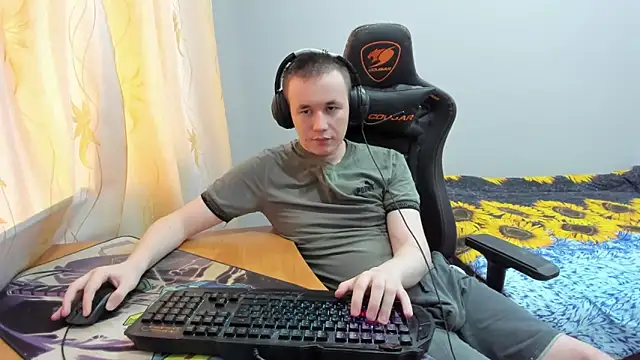 iliaskrislove - Iliaskrislove's free webcam - UK Sex Cams