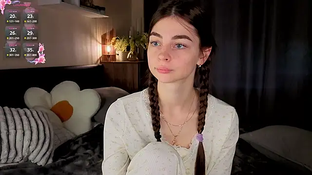 MaryJacksoon webcam