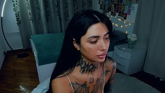 CharimgSabrina webcam