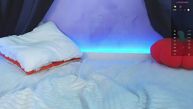 Scarlettsrorm webcam