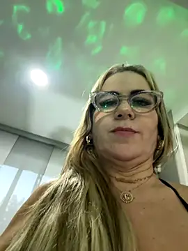 LARIANA_RIVERA23