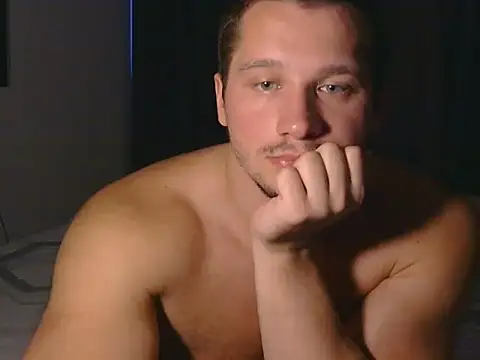 lionedwin (M young) - bed cum show in private