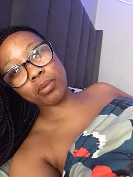 Doja_Peach webcam