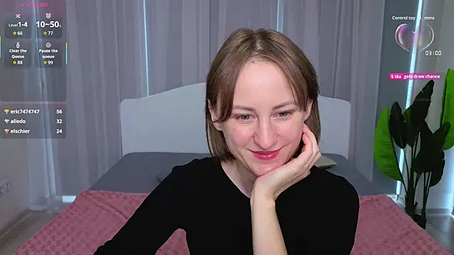 LuluChiiii webcam
