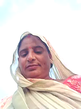 Mamta_cut25A webcam