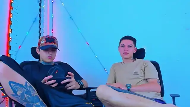 hot_boy2025 (Ask my age) - fuck with my boy