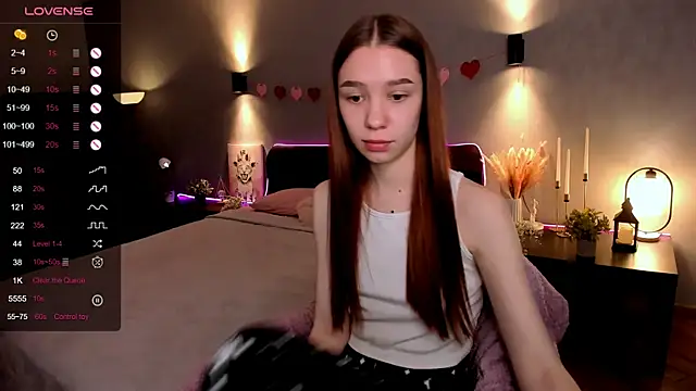 MilliBrown_ webcam