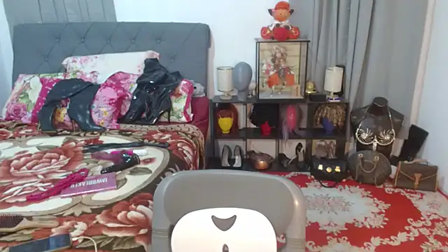 LustfullVelindaks webcam
