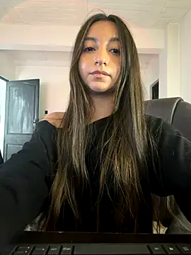 aly_golden_ (F teen) - ur dick in my pussy cowgirl