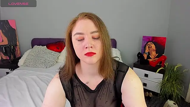 lillyloan4u webcam