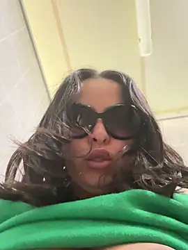 laarti (F milf) - Estudios
