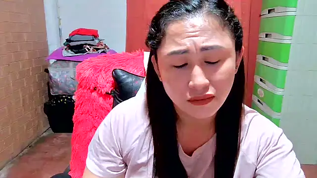 Ugly-Filipina webcam