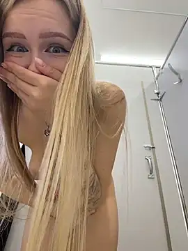 Liza_risky webcam