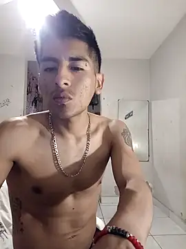 LeonRoots webcam
