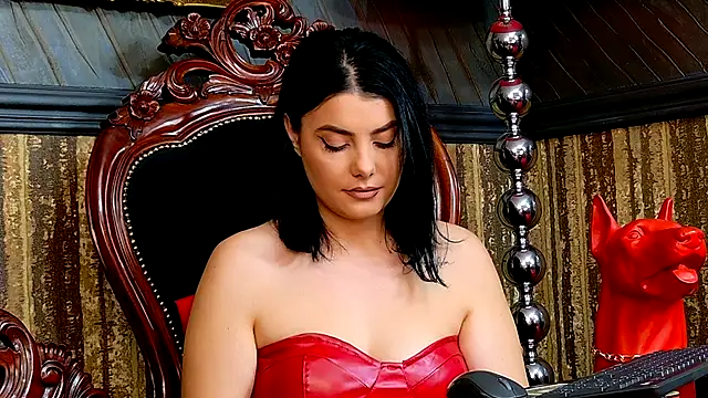 MistressEly webcam
