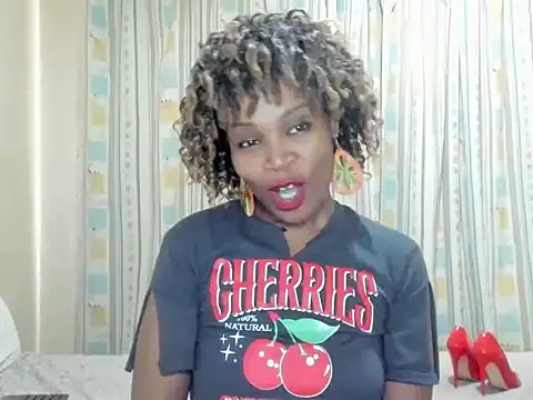 AfricanSquirtingQueen webcam