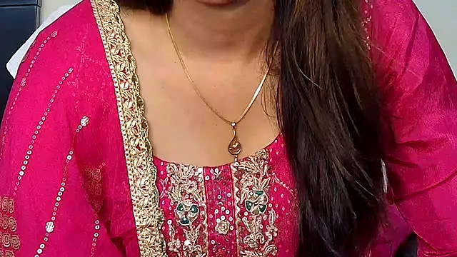 Naina_For_You webcam