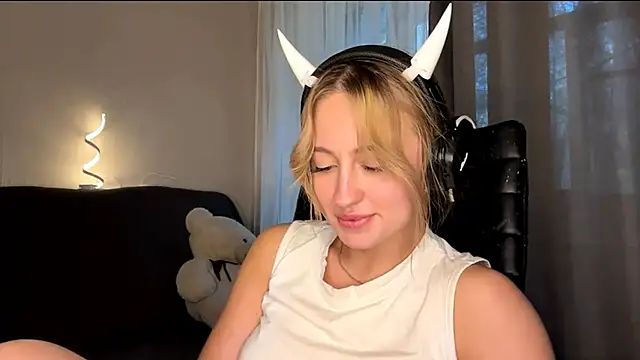 Jetta_Corsacami webcam