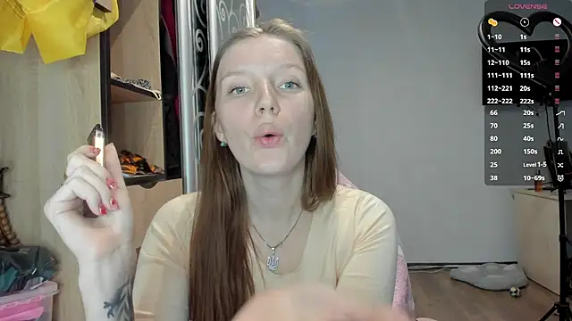Mary_Blu webcam