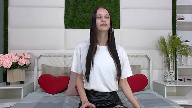 TaraHarris webcam